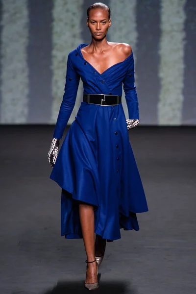 Look 9